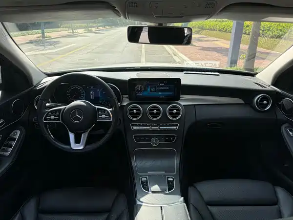 Mercedes-Benz C-Class 2020