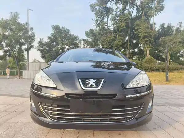 Peugeot 408 2012