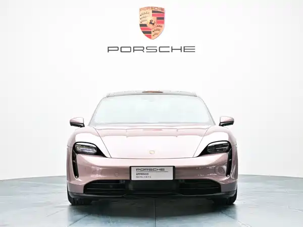 Porsche Taycan 2023