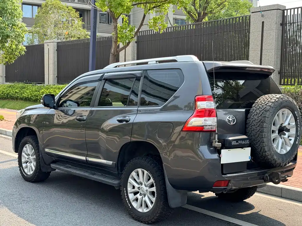 Toyota Prado 2018 — фото 9