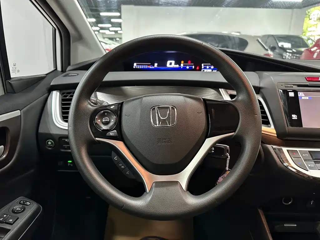 Honda Jade 2016 — фото 10