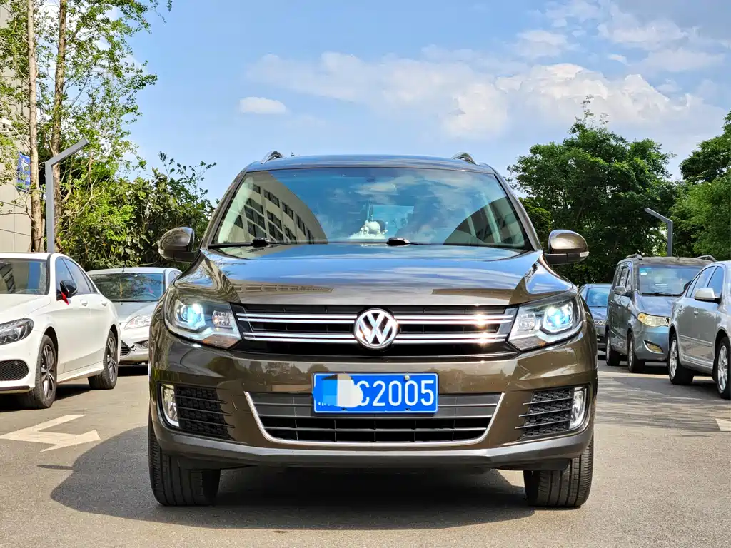 Volkswagen Tiguan 2015 — фото 3
