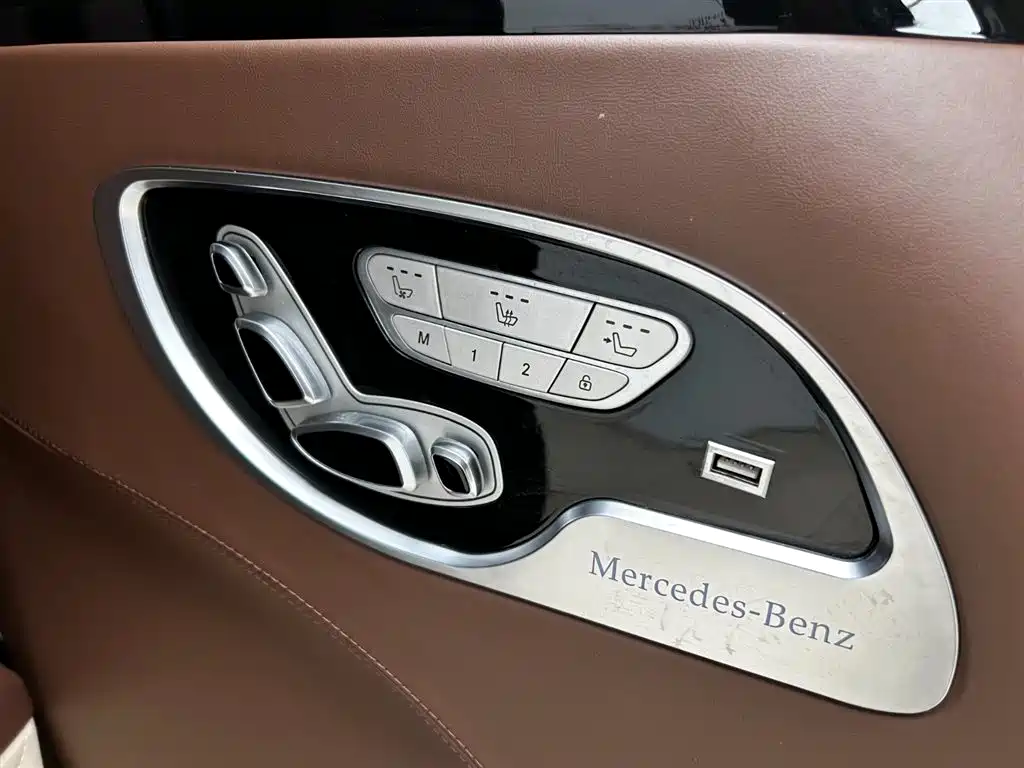 Mercedes-Benz Vito 2023 — фото 11