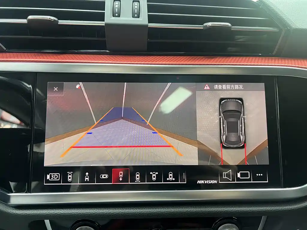 Audi Q3 2021 — фото 11