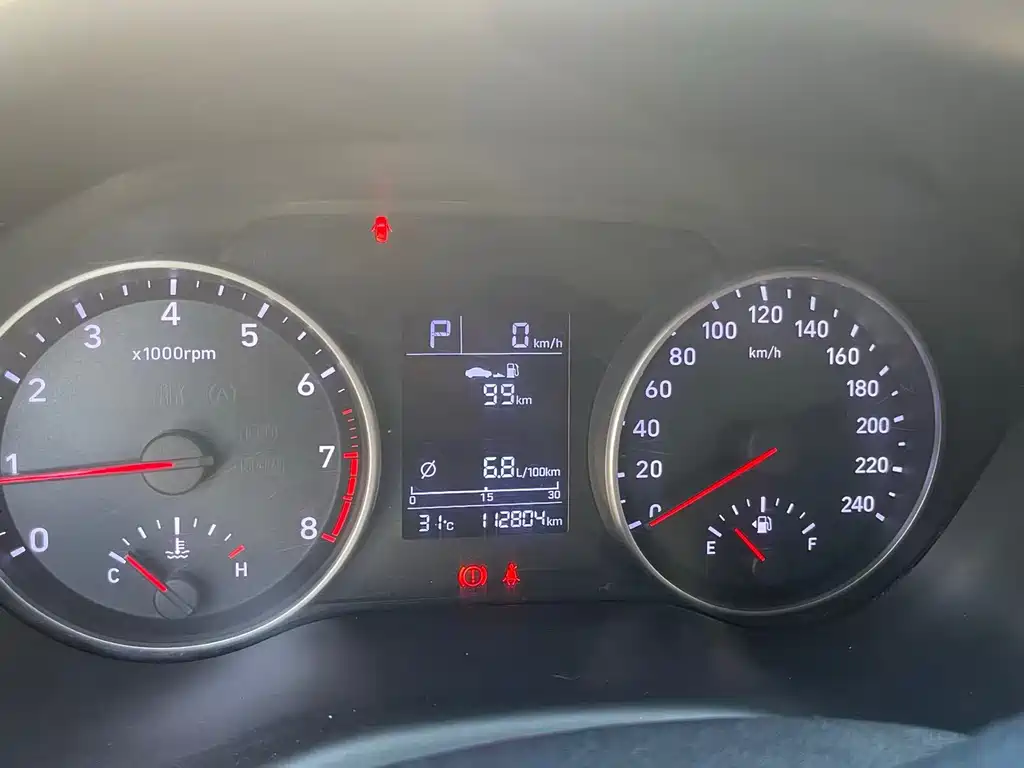 Hyundai Elantra 2017 — фото 18
