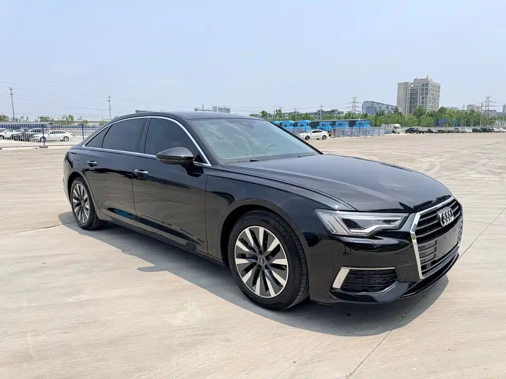 Audi A6L 2022