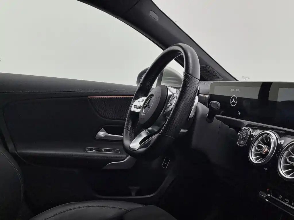 Mercedes-Benz A-Class 2020 — фото 22