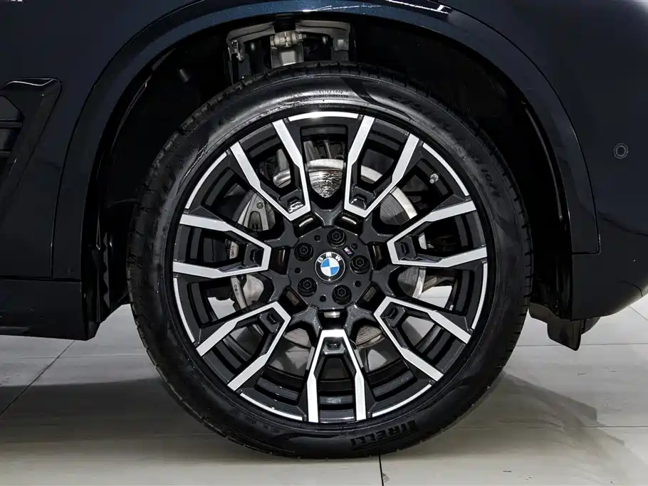BMW X5 2025 — фото 11
