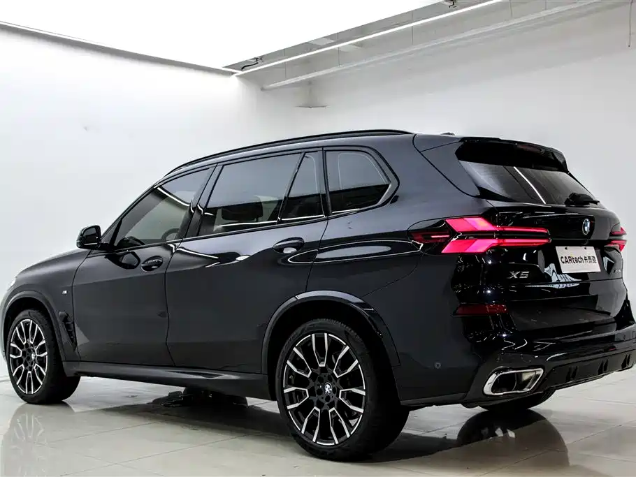 BMW X5 2025