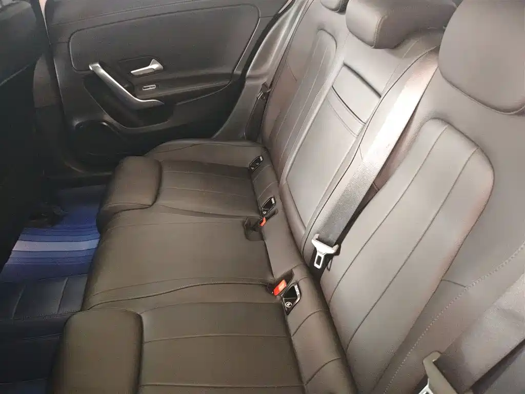 Mercedes-Benz A-Class 2022 — фото 13