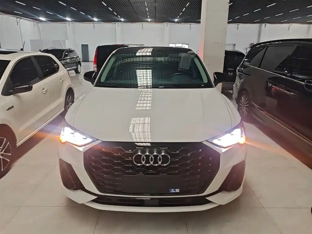 Audi Q3 Sportback 2023 — фото 3
