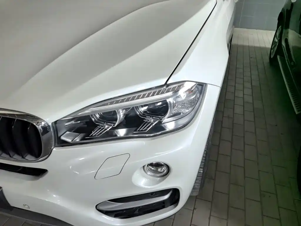 BMW X6 2015 — фото 24