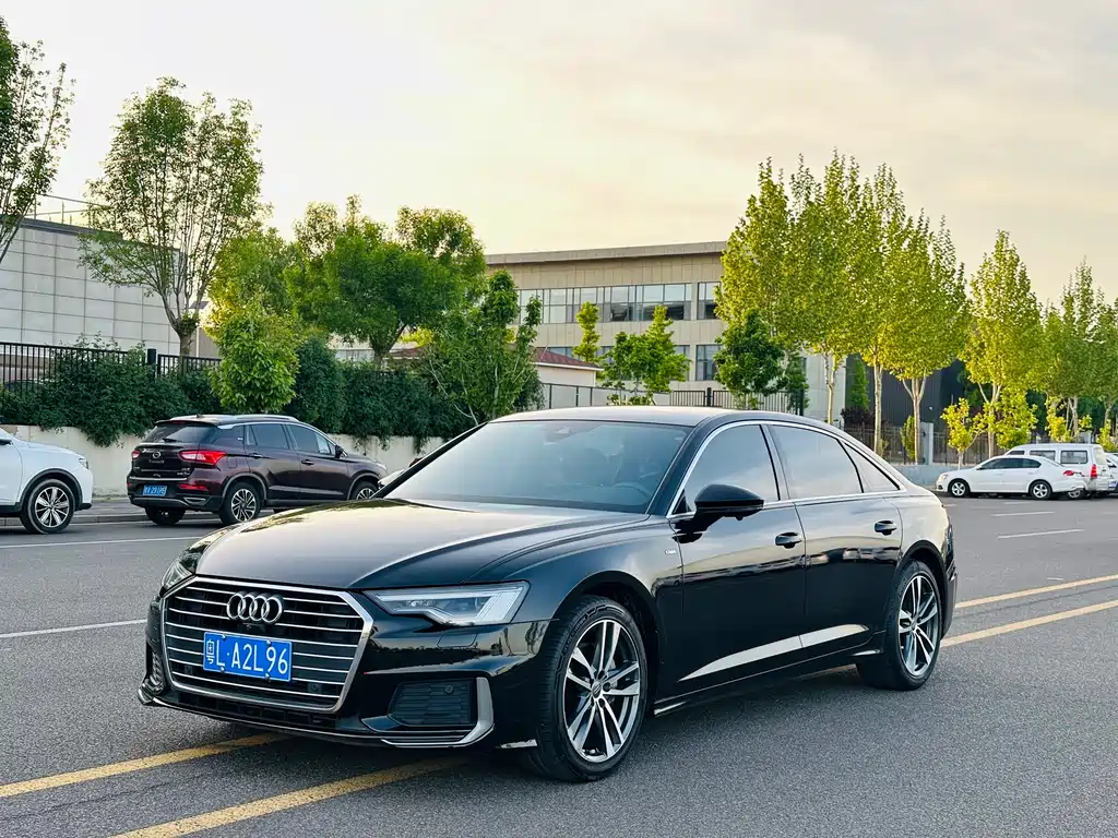 Audi A6L 2021 — фото 1