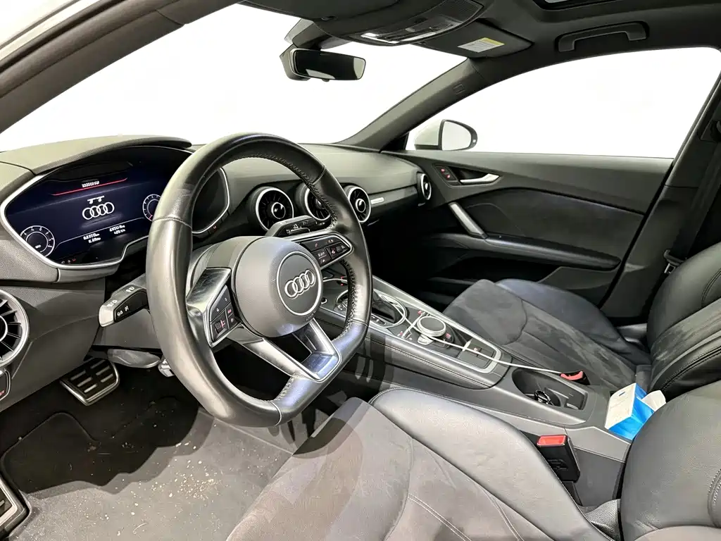 Audi TT 2015 — фото 6