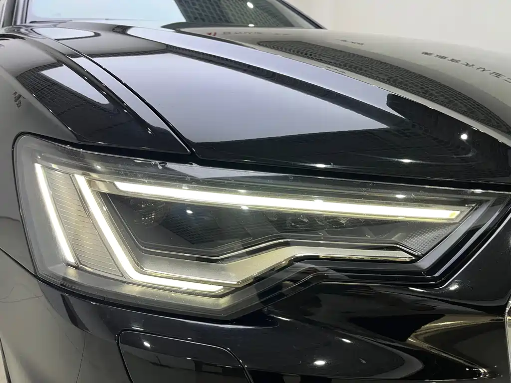 Audi A6L 2023 — фото 15