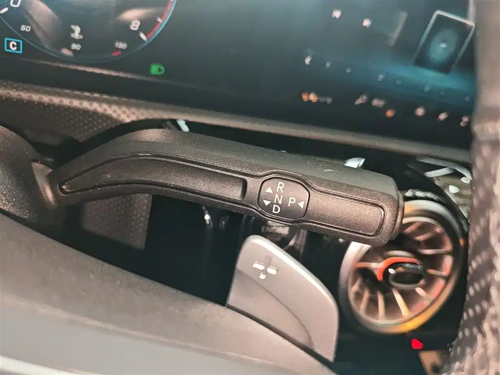Mercedes-Benz A-Class 2022 — фото 10