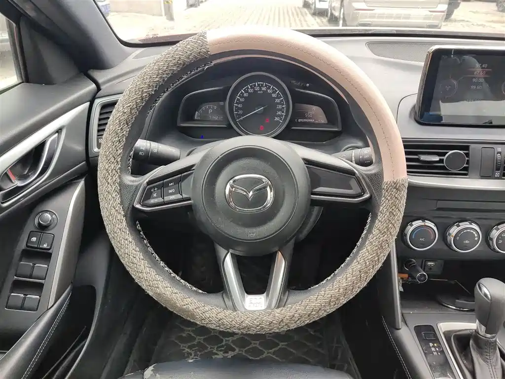 Mazda CX-4 2018 — фото 3
