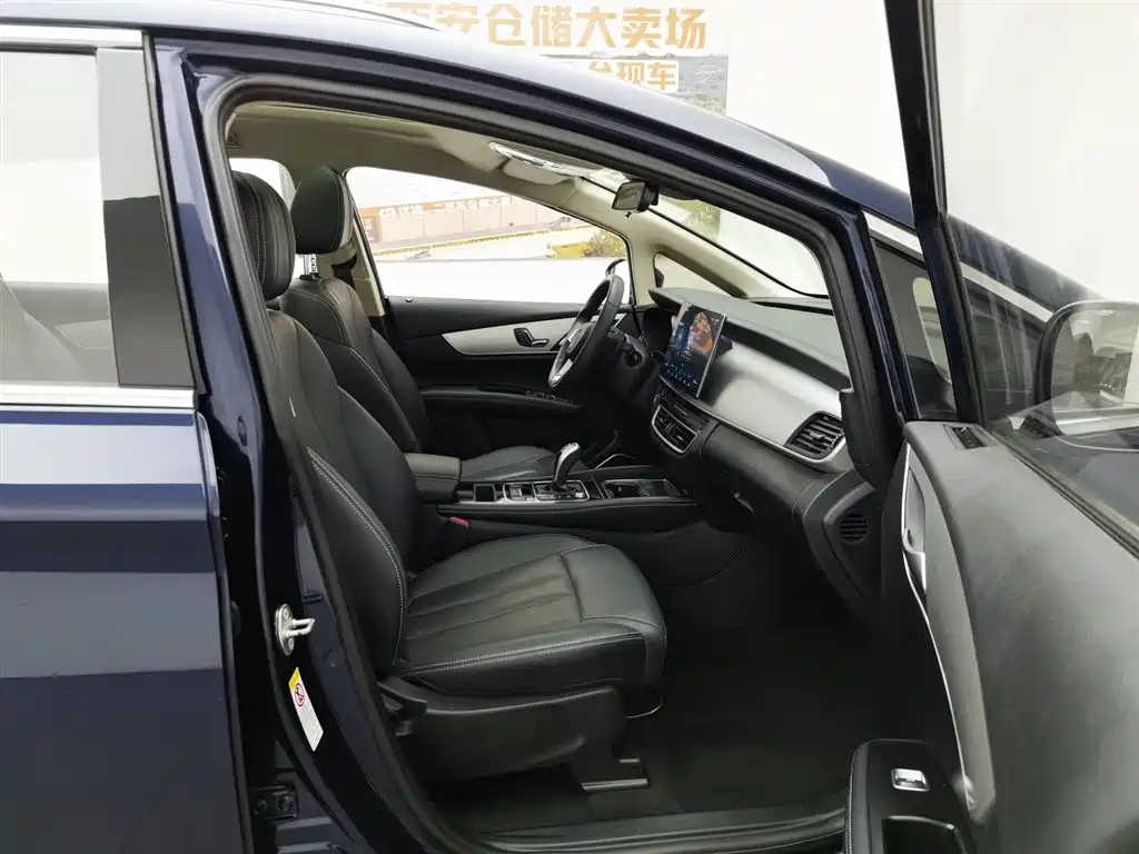 BYD MAX 2020 — фото 23