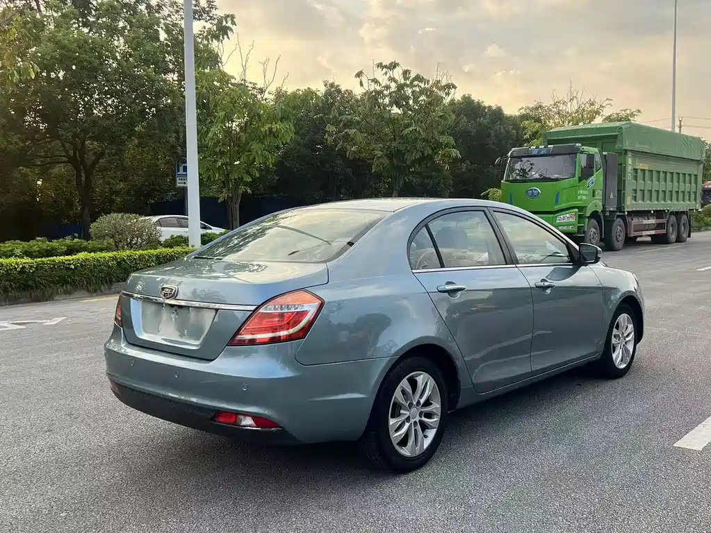 Geely Emgrand 2014