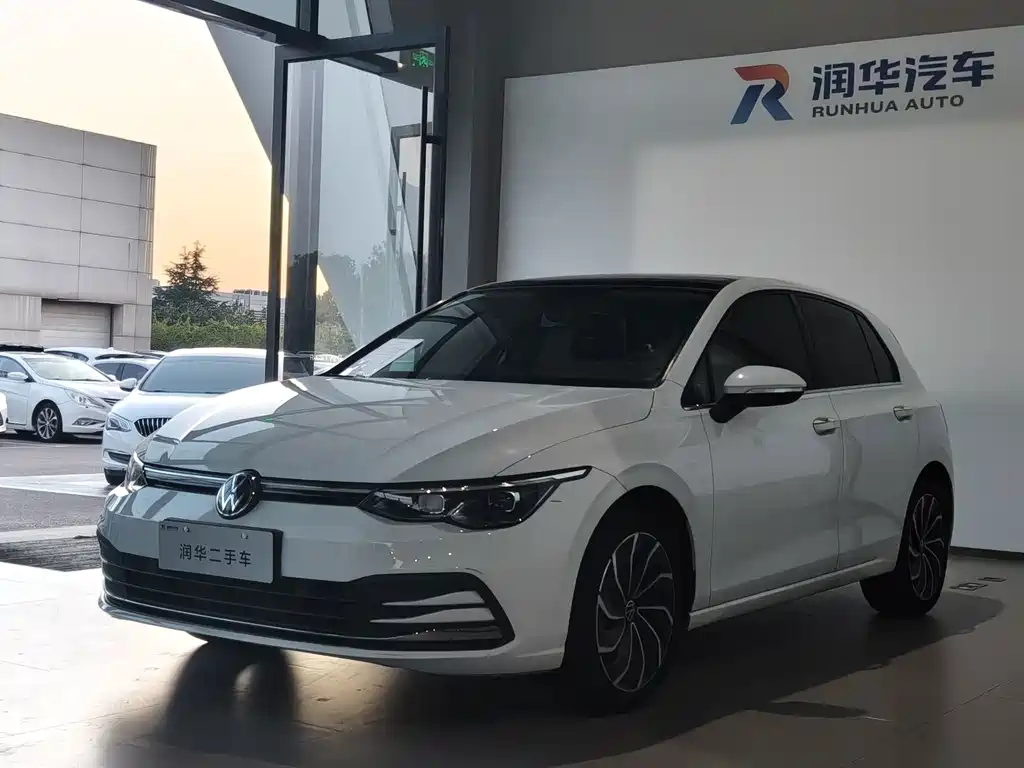 Volkswagen Golf 2021