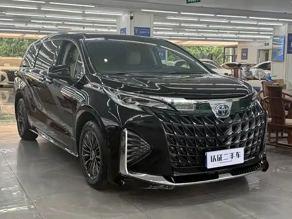 Toyota Sienna 2024