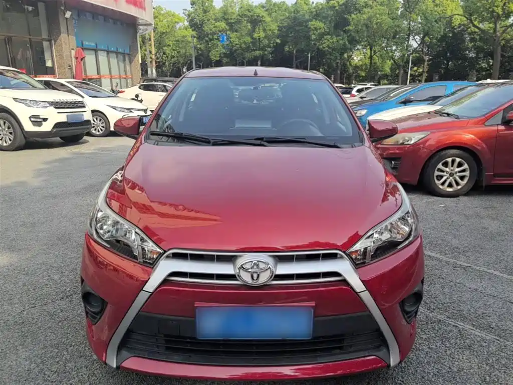 Toyota Yaris L 2016 — фото 3