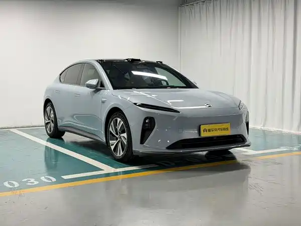 NIO ET5 2022