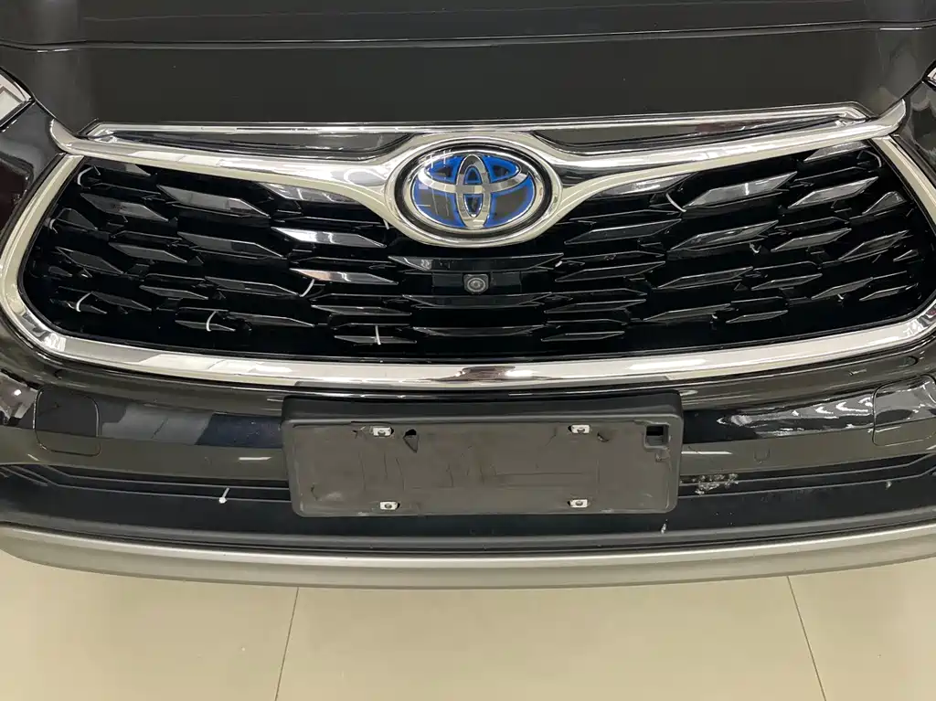 Toyota Highlander 2022 — фото 10