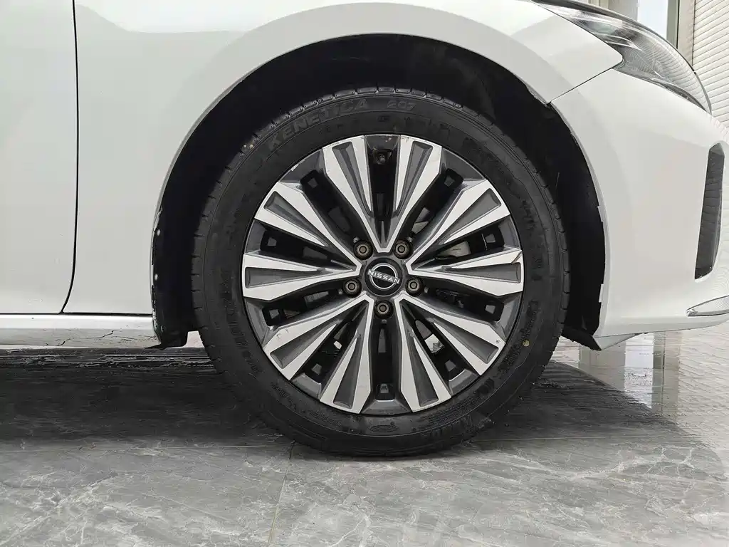Nissan Teana 2023 — фото 19