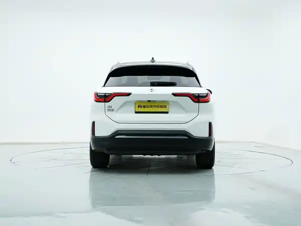 NIO ES6 2021