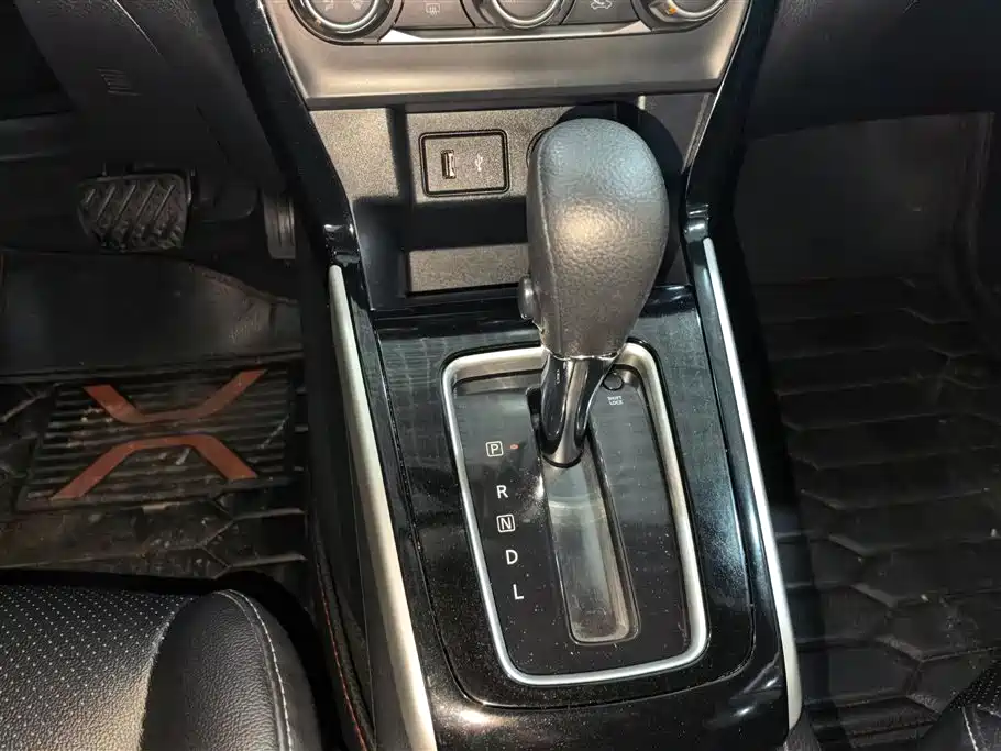 Nissan Sylphy 2022 — фото 16