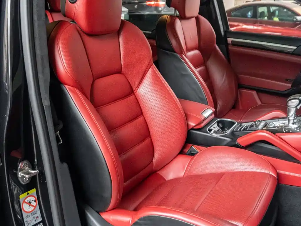 Porsche Cayenne 2017 — фото 20