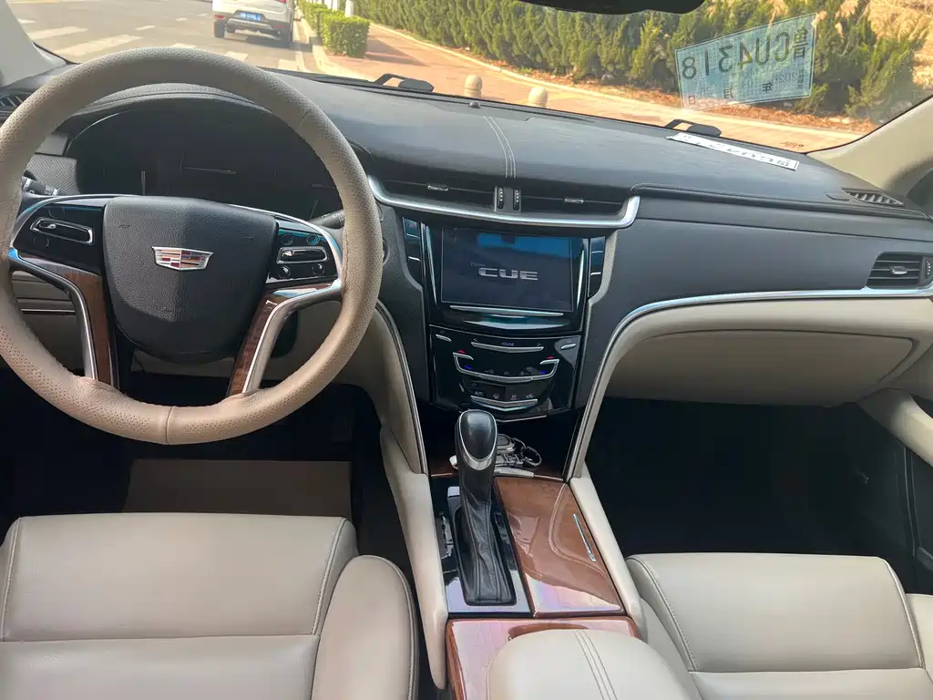 Cadillac XTS 2018 — фото 8