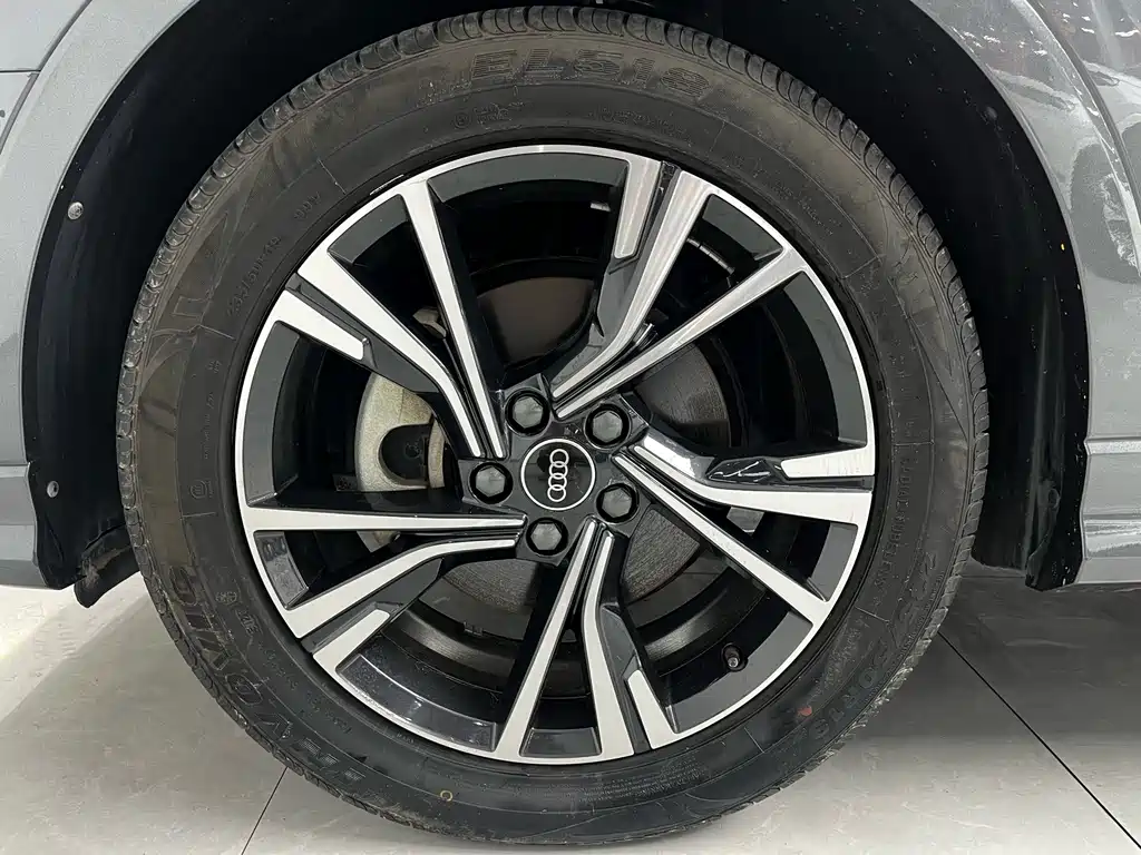 Audi Q3 Sportback 2023 — фото 7