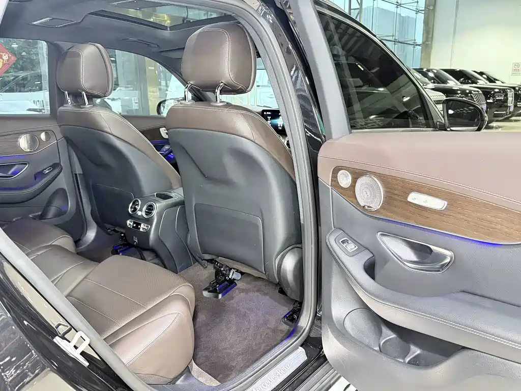 Mercedes-Benz GLC 2022 — фото 16