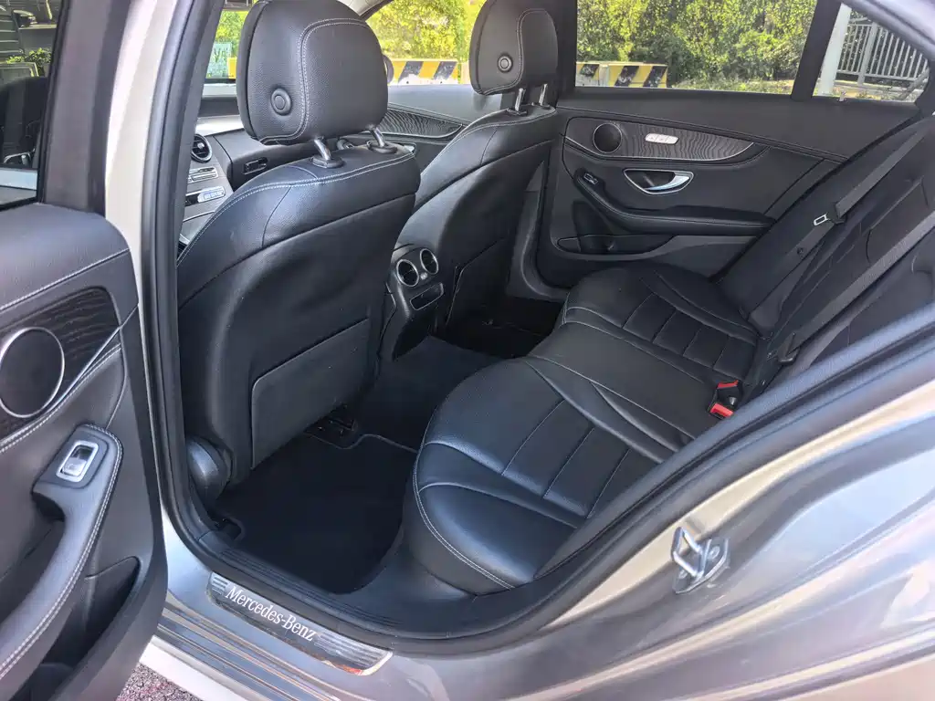 Mercedes-Benz C-Class 2019
