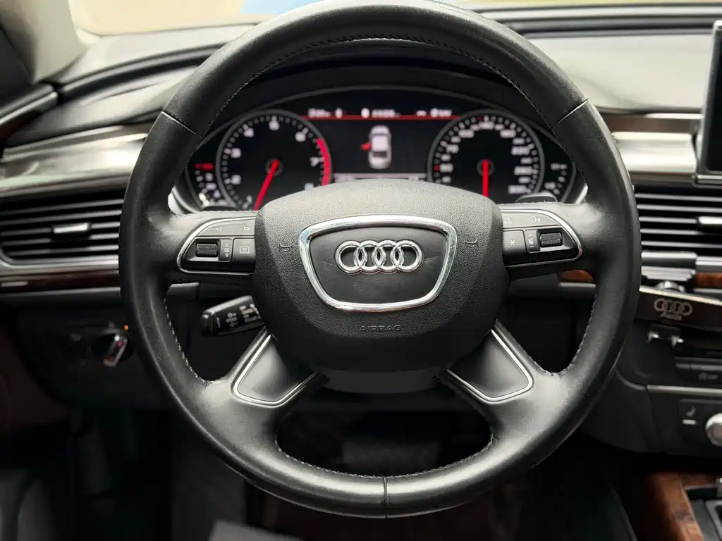 Audi A6L 2014 — фото 12