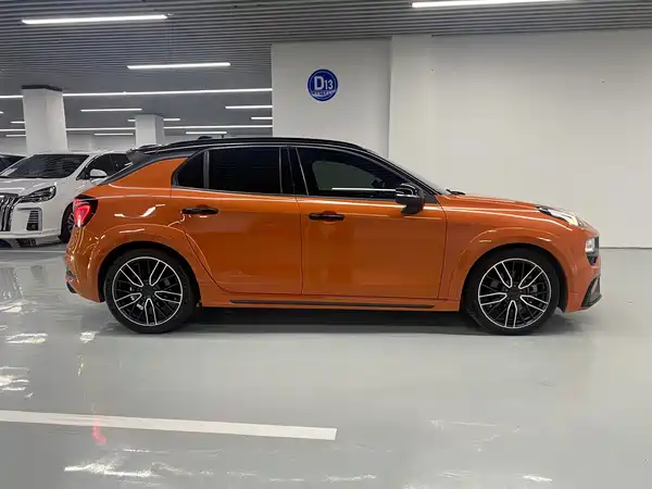 Lynk & Co 02 Hatchback 2022