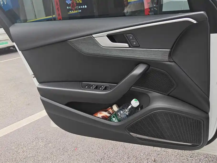 Audi A4L 2017