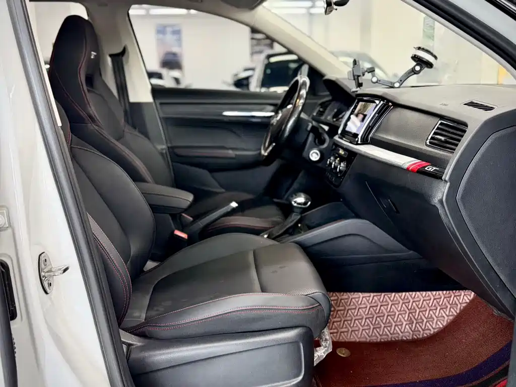 Skoda Kamiq 2022 — фото 22