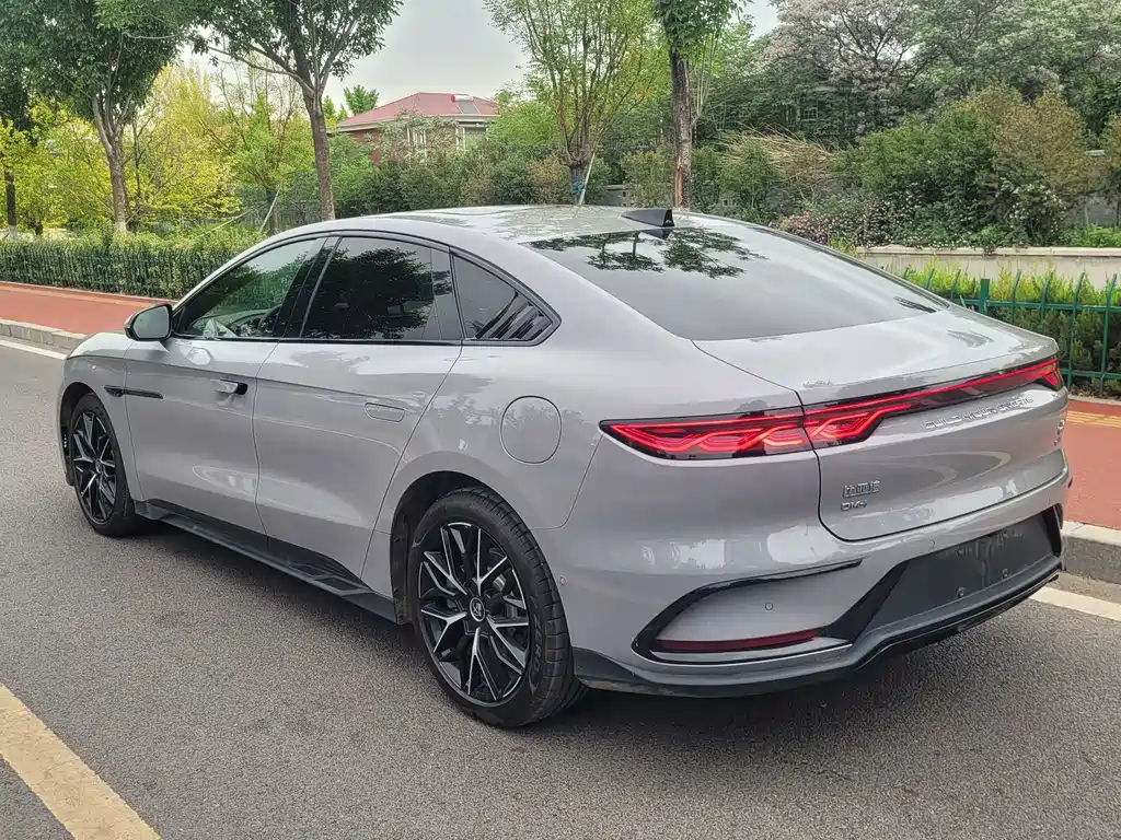 BYD Han 2025