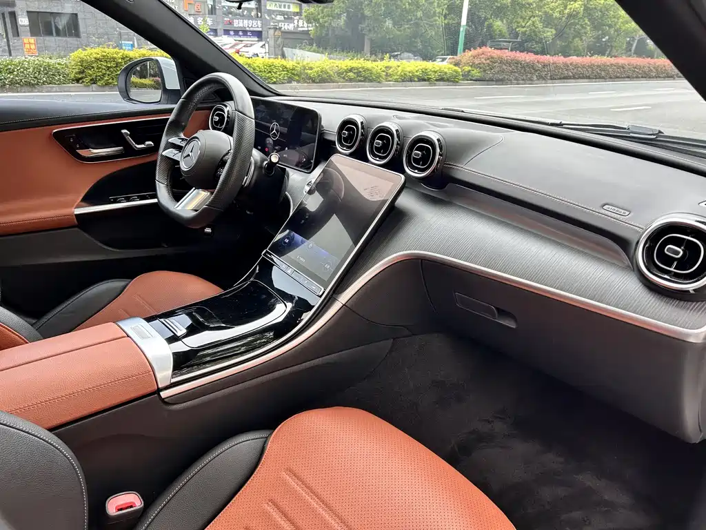 Mercedes-Benz C-Class 2022 — фото 11