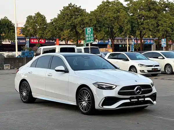 Mercedes-Benz C-Class 2025