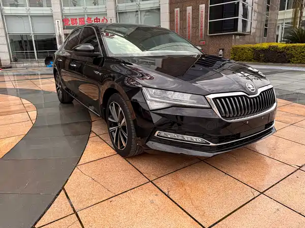 Skoda Superb 2023