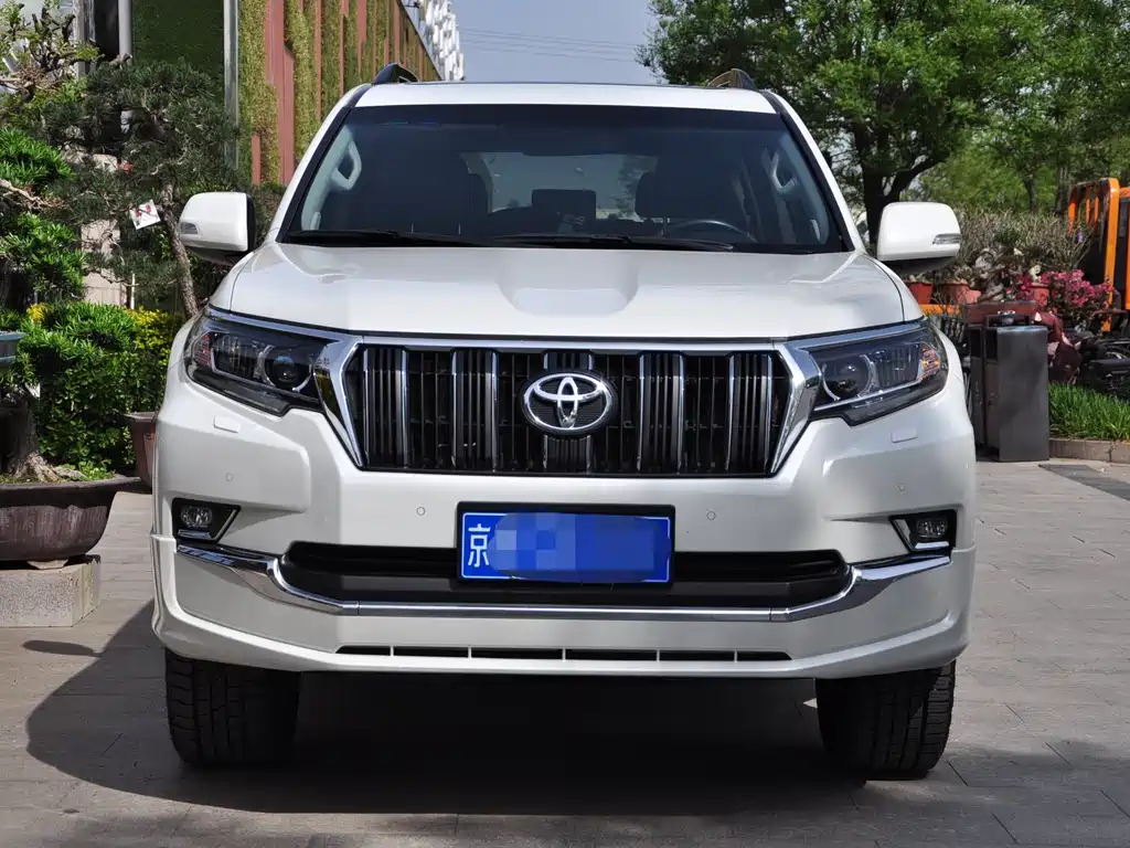 Toyota Prado 2019 — фото 2