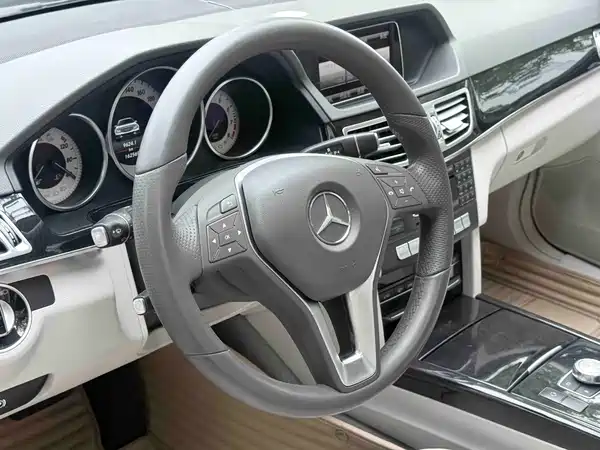 Mercedes-Benz E-Class 2014