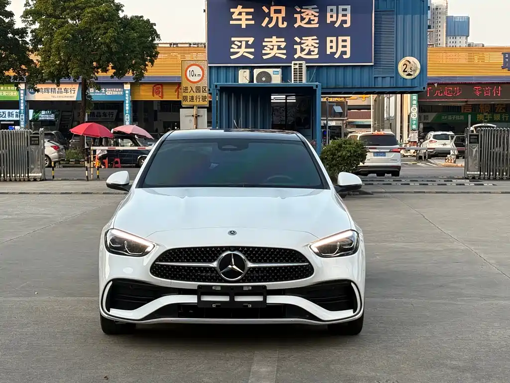 Mercedes-Benz C-Class 2025