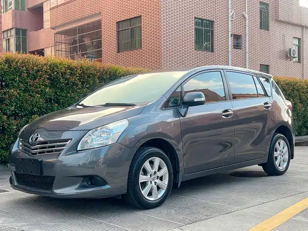 Toyota Yizhi 2016