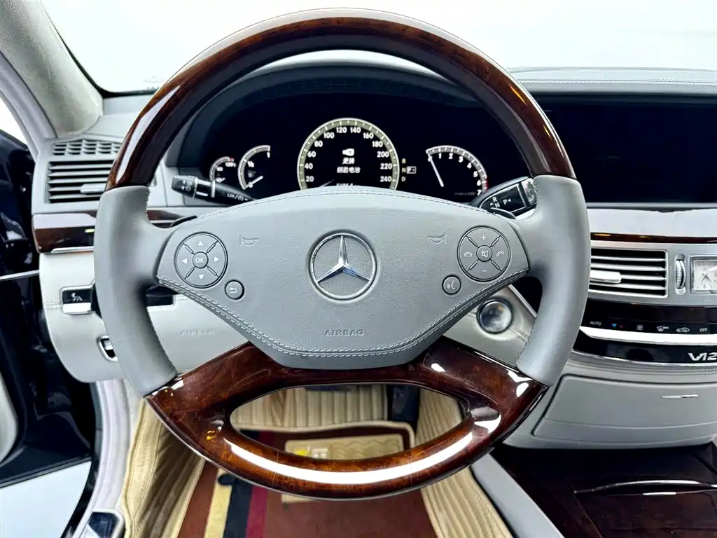 Mercedes-Benz S-Class 2011 — фото 13