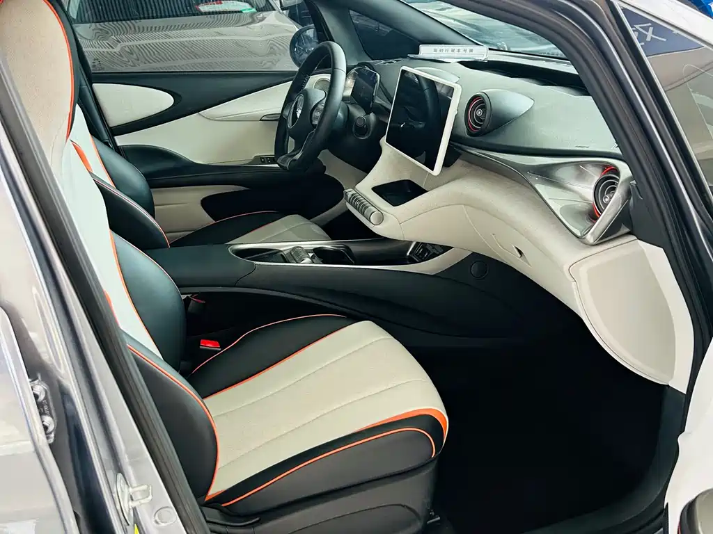 BYD Dolphin 2022 — фото 10